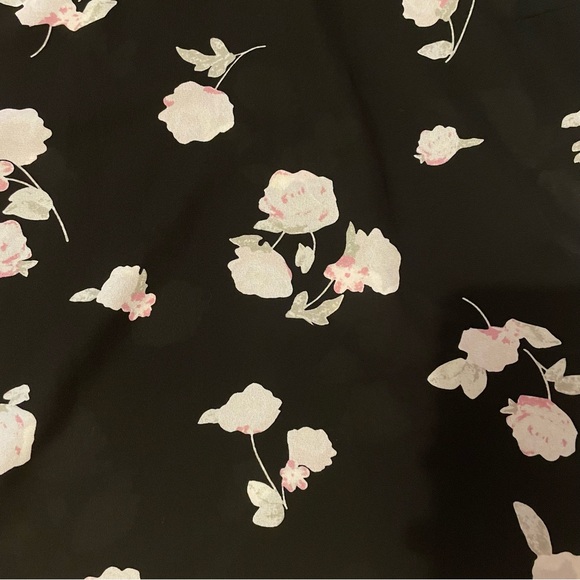 Black Floral Ruffle Blouse Candies - Picture 7 of 7